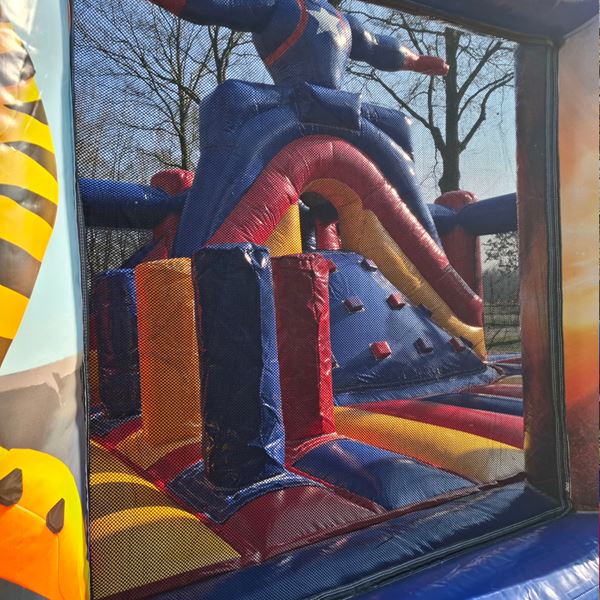 mega springkussen superheld huren superheld springkussen huren